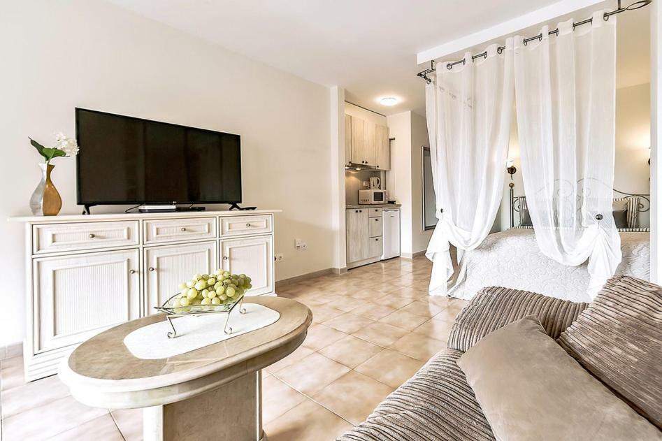 Studio In Los Cristianos Ocean View Arona  Exteriör bild